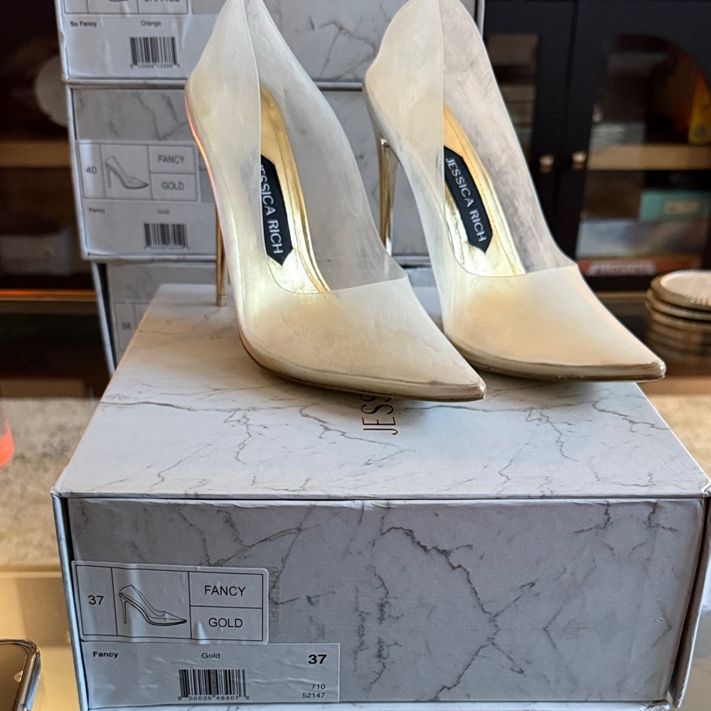 Jessica Rich Fancy Gold Heels